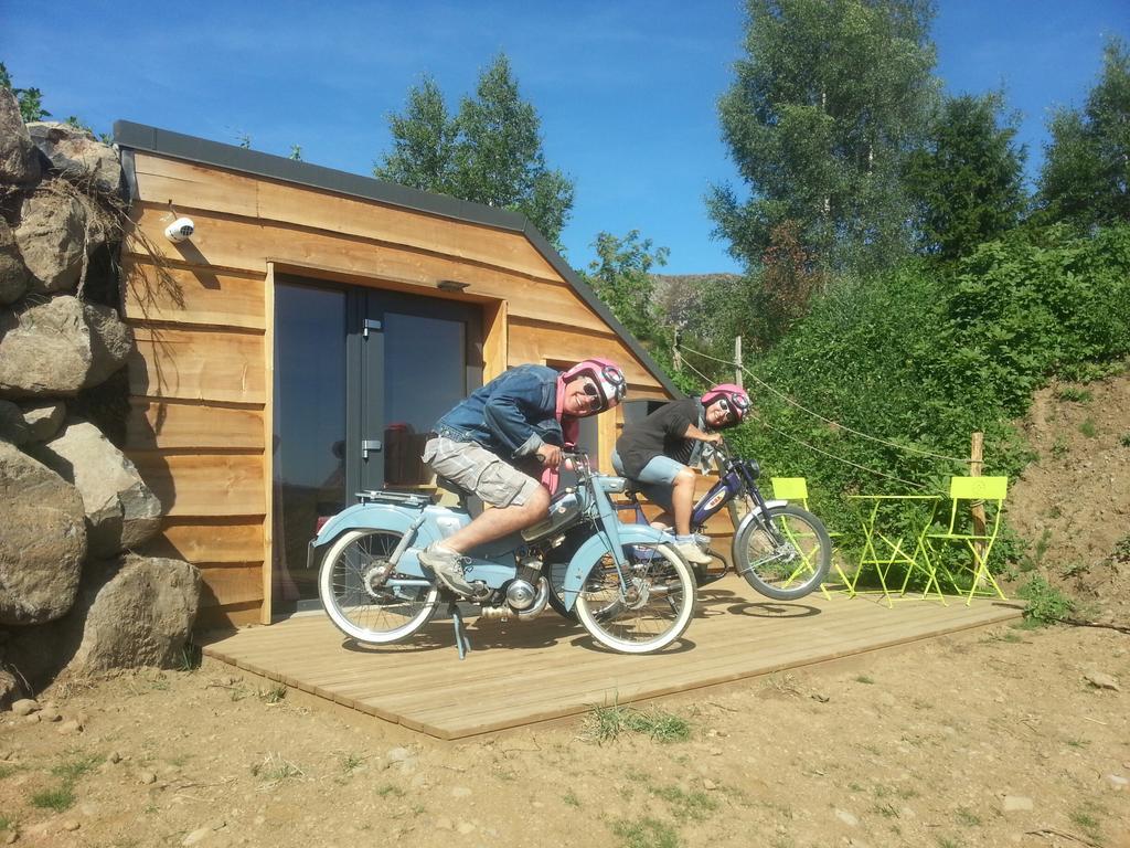 Saint-Urcize Domaine De L'Ours / Camping Lodge מראה חיצוני תמונה
